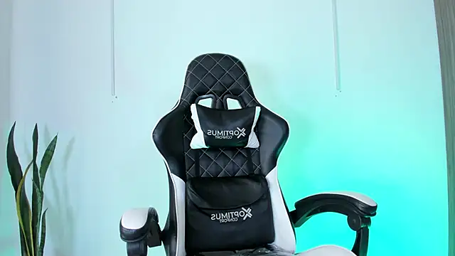 Nickyblazze  online show from 09/14/25, 05:01