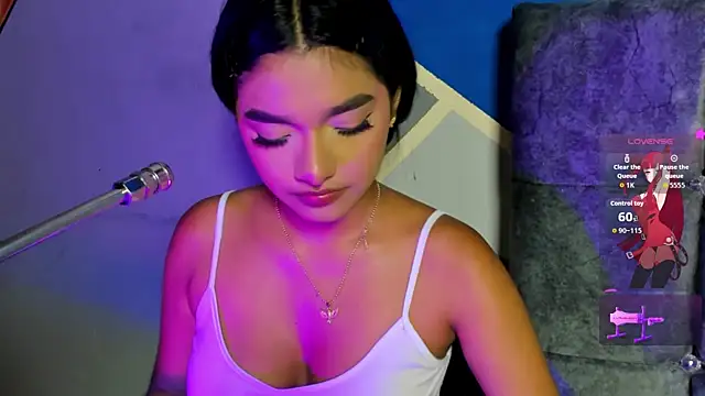 lau-hot online show from 12/20/25, 07:54