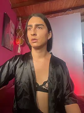 lola diez online show from 10/14/25, 07:25