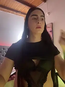 Snapshot of lola_diez chatting on 05/01/26, 01:54 lola diez online show from 05/01/26, 01:54