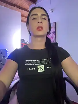 Snapshot of lola_diez chatting on 05/27/26, 12:07 lola diez online show from 05/27/26, 12:07