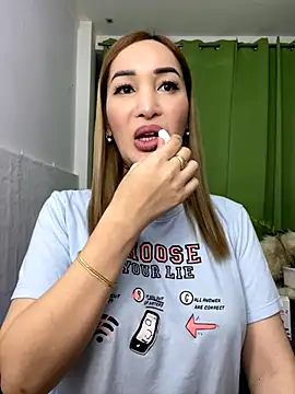 toni 0601 online show from 10/13/25, 03:39