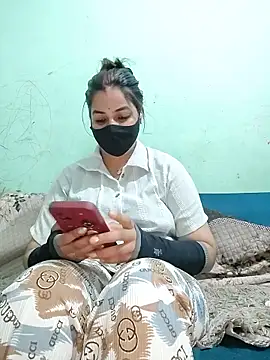 Snapshot of the_saavi chatting on 06/02/26, 07:16 the saavi online show from 06/02/26, 07:16