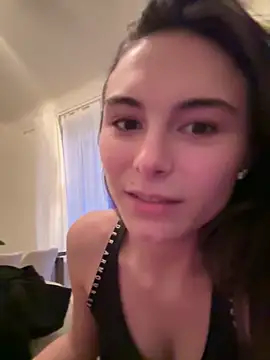 SophiiaStarr online show from 04/22/26, 06:20