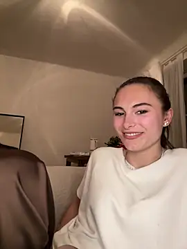 Snapshot of SophiiaStarr chatting on 05/06/26, 08:58 SophiiaStarr online show from 05/06/26, 08:58