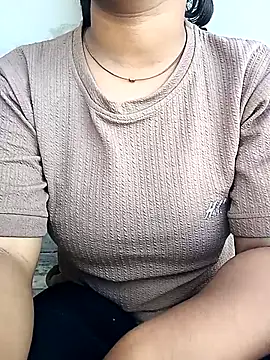 Snapshot of Sexy_Payal44 chatting on 09/09/25, 09:53 Sexy Payal44 online show from 09/09/25, 09:53