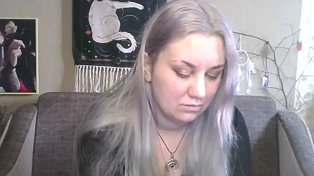 Royyaa online show from 11/26/25, 12:50