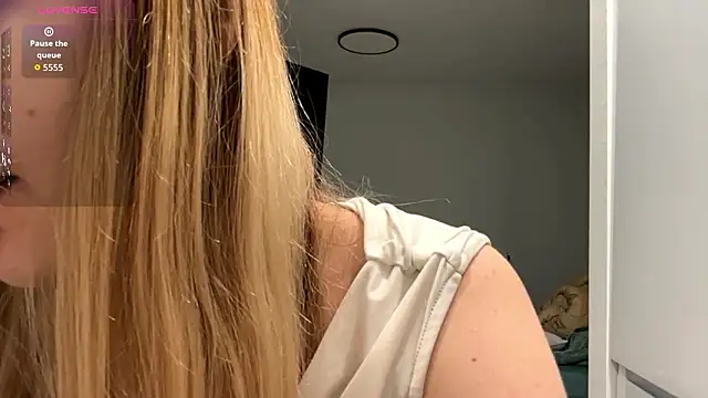 Denni Spilber online show from 02/01/26, 04:16