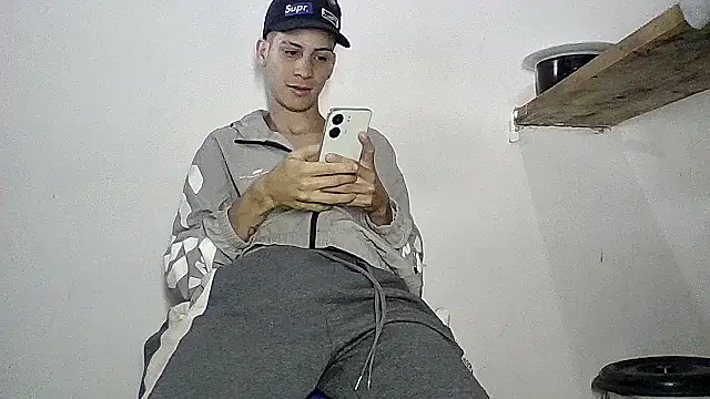 sam hottt online show from 09/26/25, 08:24
