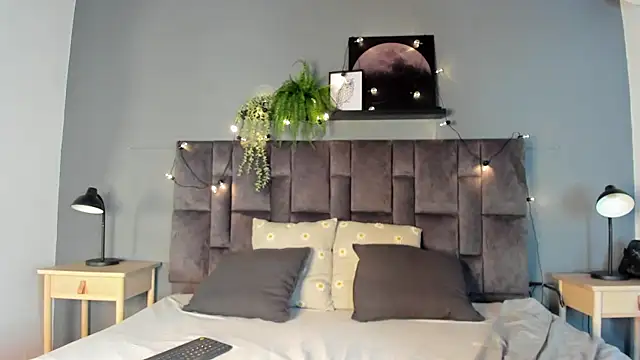 AAronBaker  online show from 10/09/25, 07:34