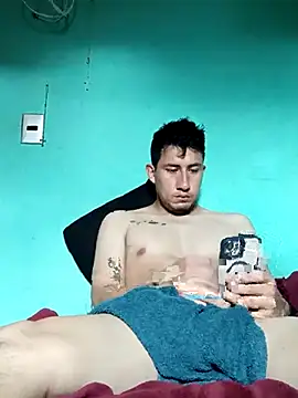 Snapshot of True_Di chatting on 09/13/25, 12:38 True Di online show from 09/13/25, 12:38