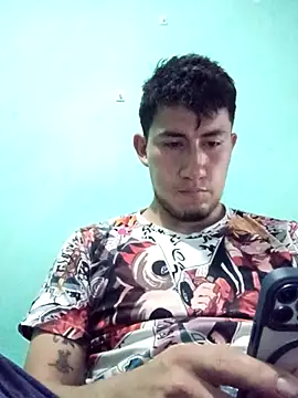 Snapshot of True_Di chatting on 09/16/25, 01:39 True Di online show from 09/16/25, 01:39