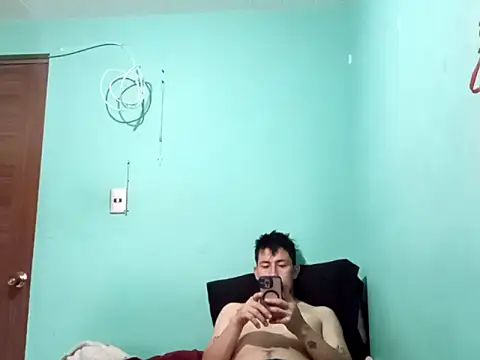 Snapshot of True_Di chatting on 09/20/25, 11:22 True Di online show from 09/20/25, 11:22