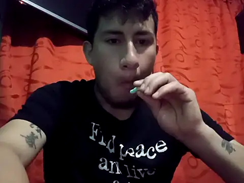 Snapshot of True_Di chatting on 09/24/25, 12:58 True Di online show from 09/24/25, 12:58