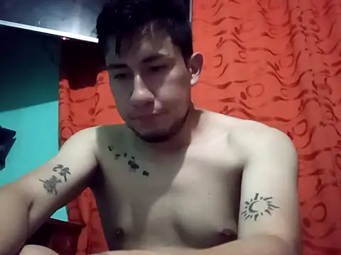 Snapshot of True_Di chatting on 09/25/25, 12:58 True Di online show from 09/25/25, 12:58