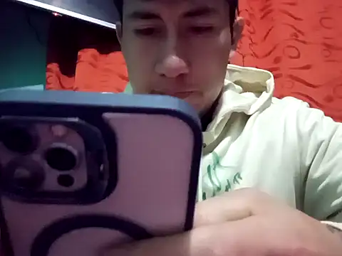 Snapshot of True_Di chatting on 09/29/25, 12:27 True Di online show from 09/29/25, 12:27