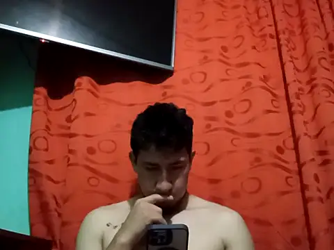 Snapshot of True_Di chatting on 09/30/25, 12:59 True Di online show from 09/30/25, 12:59