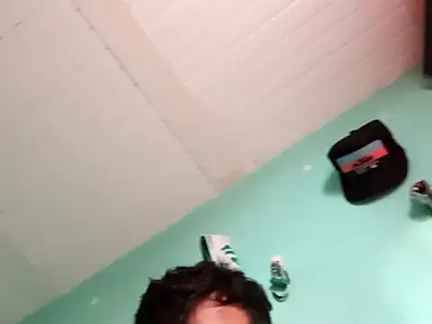 Snapshot of True_Di chatting on 09/30/25, 09:42 True Di online show from 09/30/25, 09:42