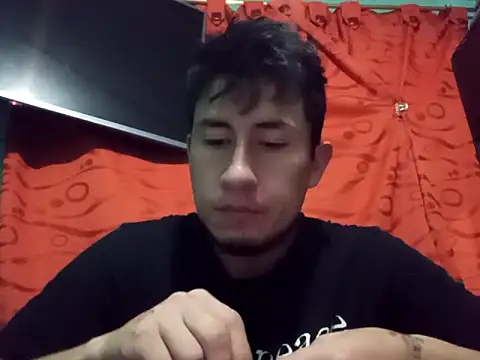 Snapshot of True_Di chatting on 10/02/25, 01:56 True Di online show from 10/02/25, 01:56