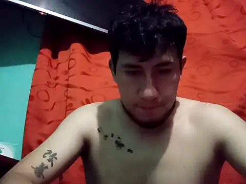 Snapshot of True_Di chatting on 10/16/25, 01:06 True Di online show from 10/16/25, 01:06