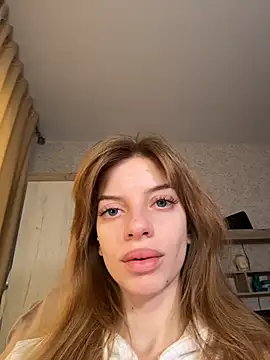 mari  papi online show from 12/15/25, 10:19