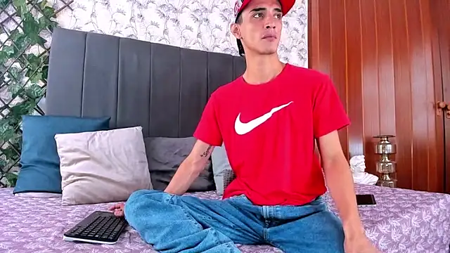 samu aristisabal online show from 10/06/25, 01:30