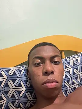 Snapshot of bb_bigblack chatting on 10/05/25, 07:50 bb bigblack online show from 10/05/25, 07:50