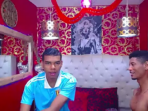 TWOBOYSPEINHOT online show from 10/11/25, 11:58