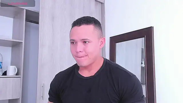 KingLevi01 online show from 09/29/25, 02:11