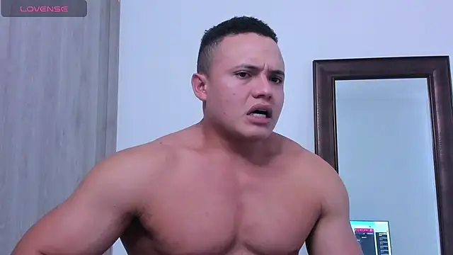 KingLevi01 online show from 10/20/25, 09:59