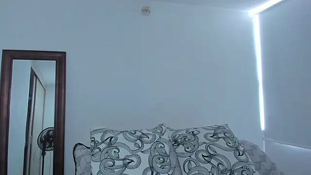 KingLevi01 online show from 04/19/26, 07:38