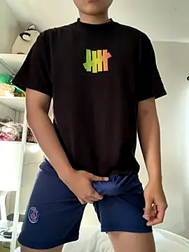 Snapshot of Pikachu19yo chatting on 10/22/25, 04:51 Pikachu19yo online show from 10/22/25, 04:51