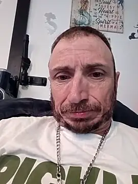 Mrluckstick online show from 11/01/25, 08:38