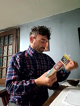 Snapshot of MatteoDom85 chatting on 10/22/25, 06:57 MatteoDom85 online show from 10/22/25, 06:57