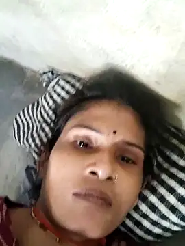 Snapshot of Love_bhabi chatting on 10/12/25, 07:40 Love bhabi online show from 10/12/25, 07:40