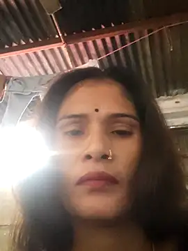 Snapshot of Love_bhabi chatting on 10/19/25, 04:24 Love bhabi online show from 10/19/25, 04:24