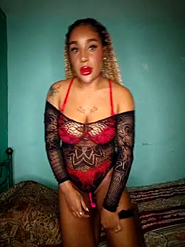 Snapshot of Queen_Amara chatting on 10/26/25, 02:39 Queen Amara online show from 10/26/25, 02:39