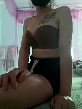 Snapshot of SuhyoCii chatting on 09/14/25, 03:05 SuhyoCii online show from 09/14/25, 03:05