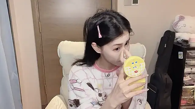 Koi-00 online show from 02/02/26, 07:29