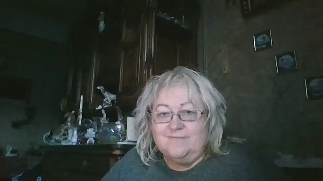 Snapshot of Lala-Love56 chatting on 10/11/25, 04:33 Lala-Love56 online show from 10/11/25, 04:33
