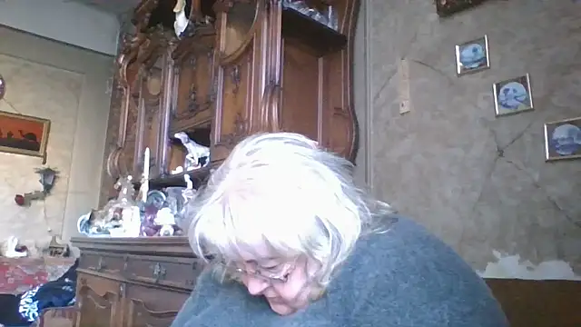Snapshot of Lala-Love56 chatting on 10/15/25, 01:55 Lala-Love56 online show from 10/15/25, 01:55