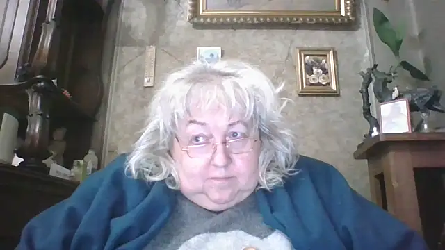 Lala-Love56 online show from 10/31/25, 06:31