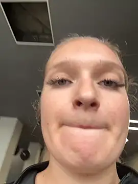 Bellatrisssaa online show from 09/29/25, 11:26