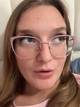 Bellatrisssaa online show from 10/02/25, 06:15