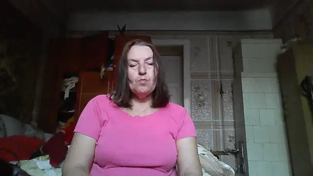 AnnaLive570 online show from 11/24/25, 01:44