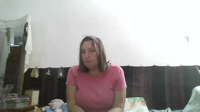 Snapshot of AnnaLive570 chatting on 06/24/26, 03:33 AnnaLive570 online show from 06/24/26, 03:33