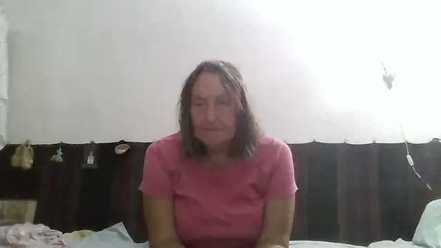 Snapshot of AnnaLive570 chatting on 07/19/26, 03:32 AnnaLive570 online show from 07/19/26, 03:32
