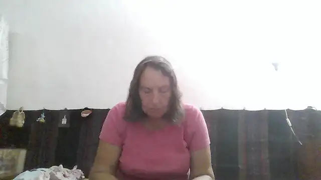 Snapshot of AnnaLive570 chatting on 07/20/26, 04:05 AnnaLive570 online show from 07/20/26, 04:05