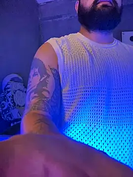 Snapshot of THEDICKBOY17 chatting on 09/19/25, 10:49 THEDICKBOY17 online show from 09/19/25, 10:49