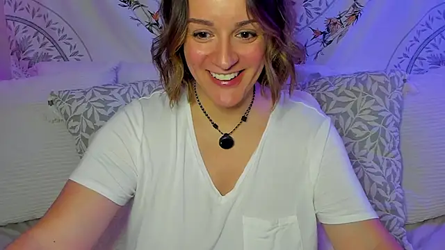 Snapshot of BigBoobsMcGee chatting on 09/08/25, 07:02 BigBoobsMcGee online show from 09/08/25, 07:02